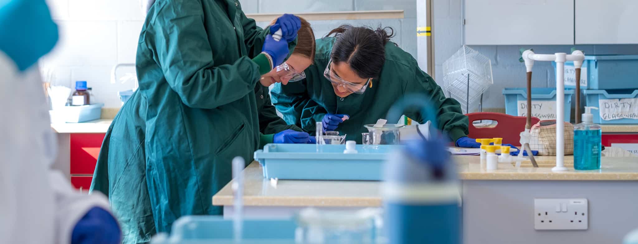 Forensic Chemistry: Students Solve Crimes in Royal Society of Chemistry Schools’ Analyst Competition